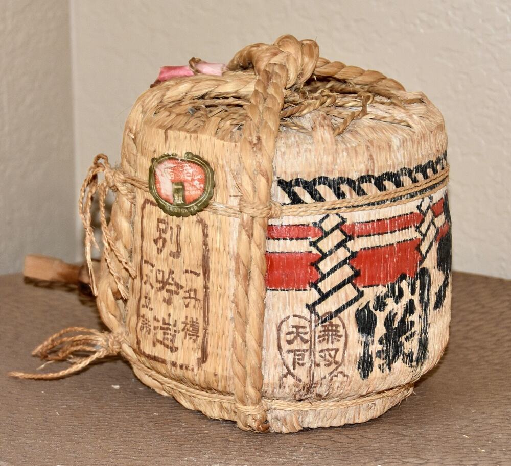 Japanese Ceramic Bamboo Reed Rope Wrapped Corked Spout Sake Daru Cask Dispenser
